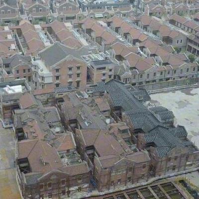 China recently moved an entire historical building complex using advanced walking robots developed by Core77, showcasing a remarkable tech feat over three weeks at 10 meters a day.