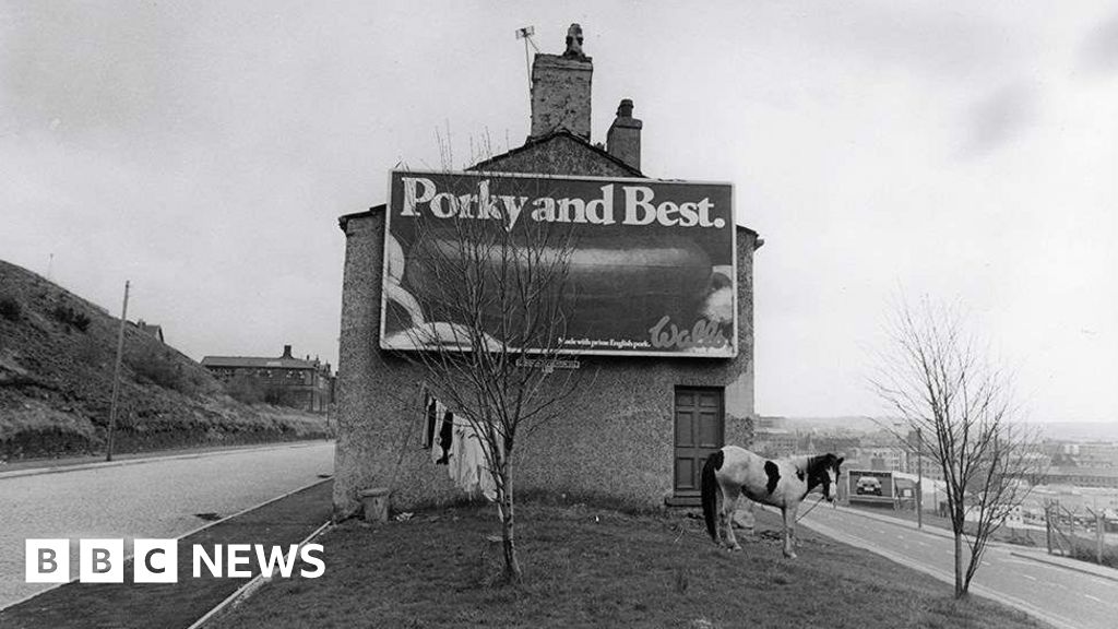 Ian Beesley’s exhibition ‘Life Goes On’ features iconic black-and-white photos from the 1970s and ’80s, capturing street corners